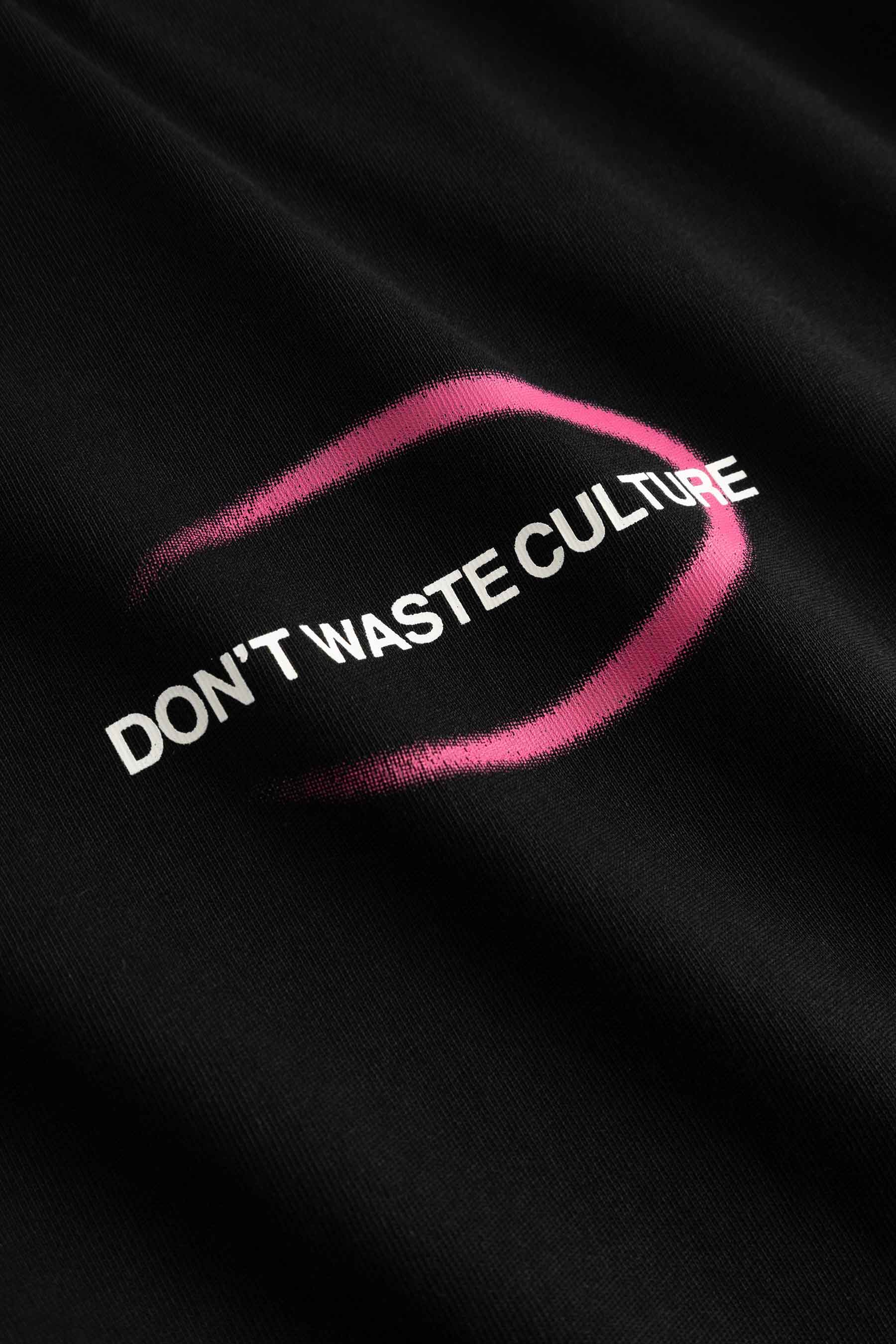 DON’T WASTE CULTURE LIRA T-SHIRT | BLACK
