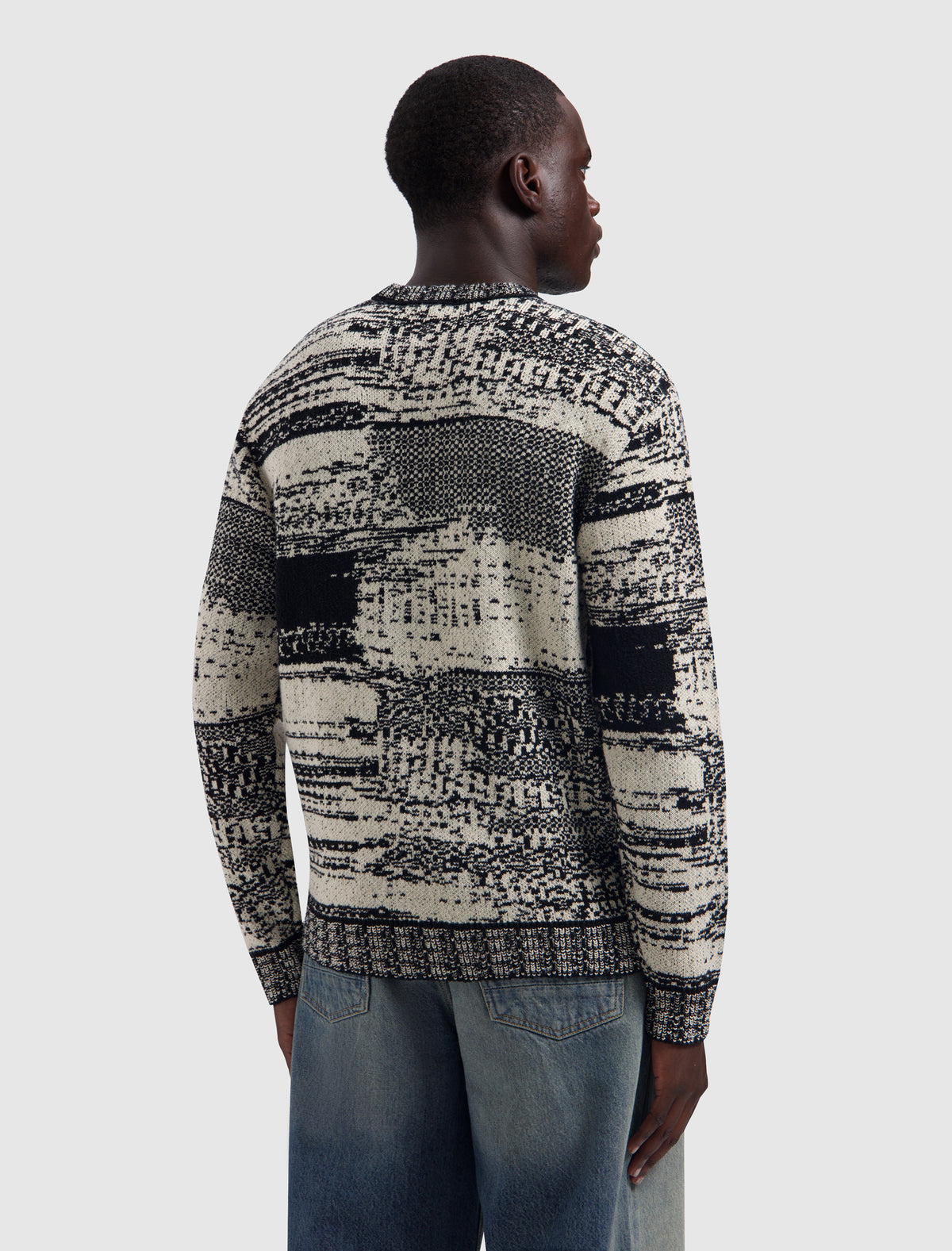 PURE PATH JACQUARD KNIT SWEATER | Black