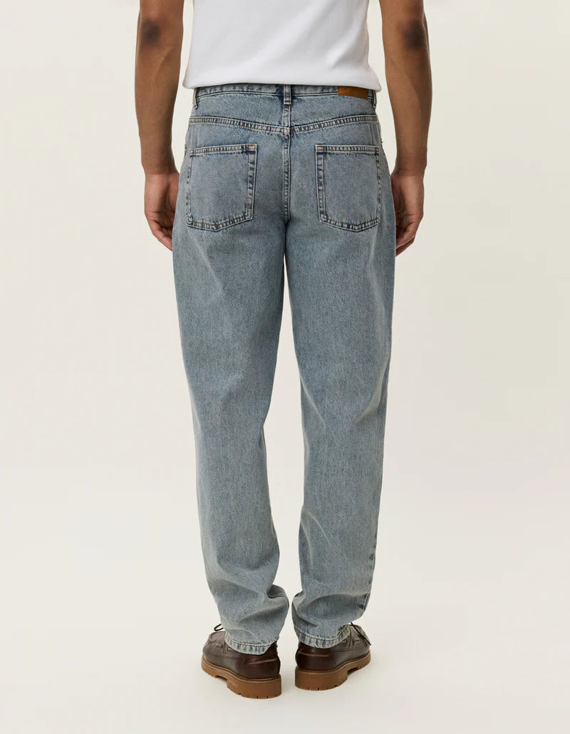 LES DEUX Ryder Washed Denim Pants Light Indigo Wash