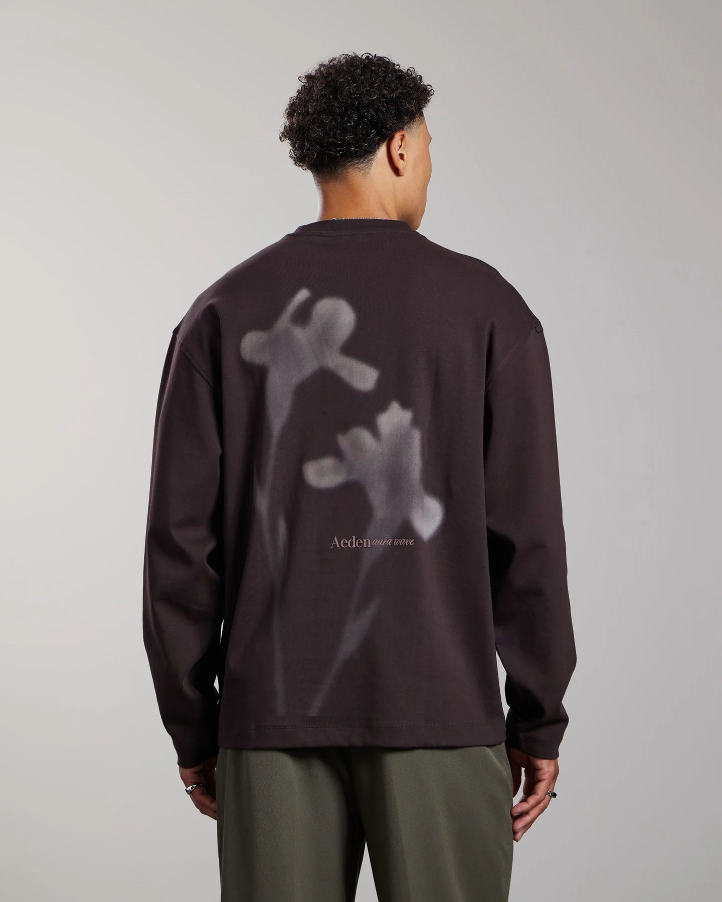 AEDEN TOINE LONG-SLEEVE TEE | GANACHE