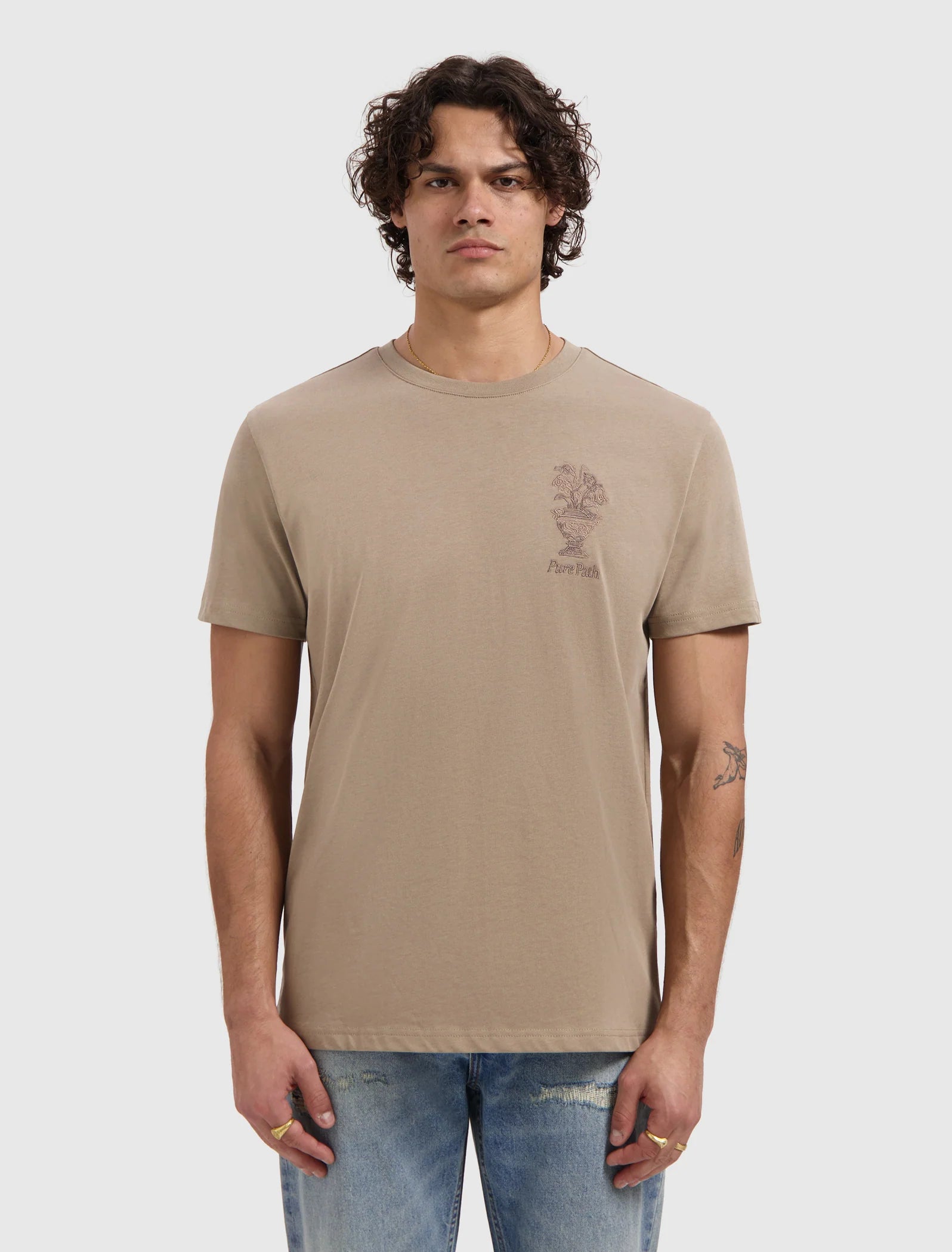 PURE PATH EMBROIDERED VASE T-SHIRT Taupe