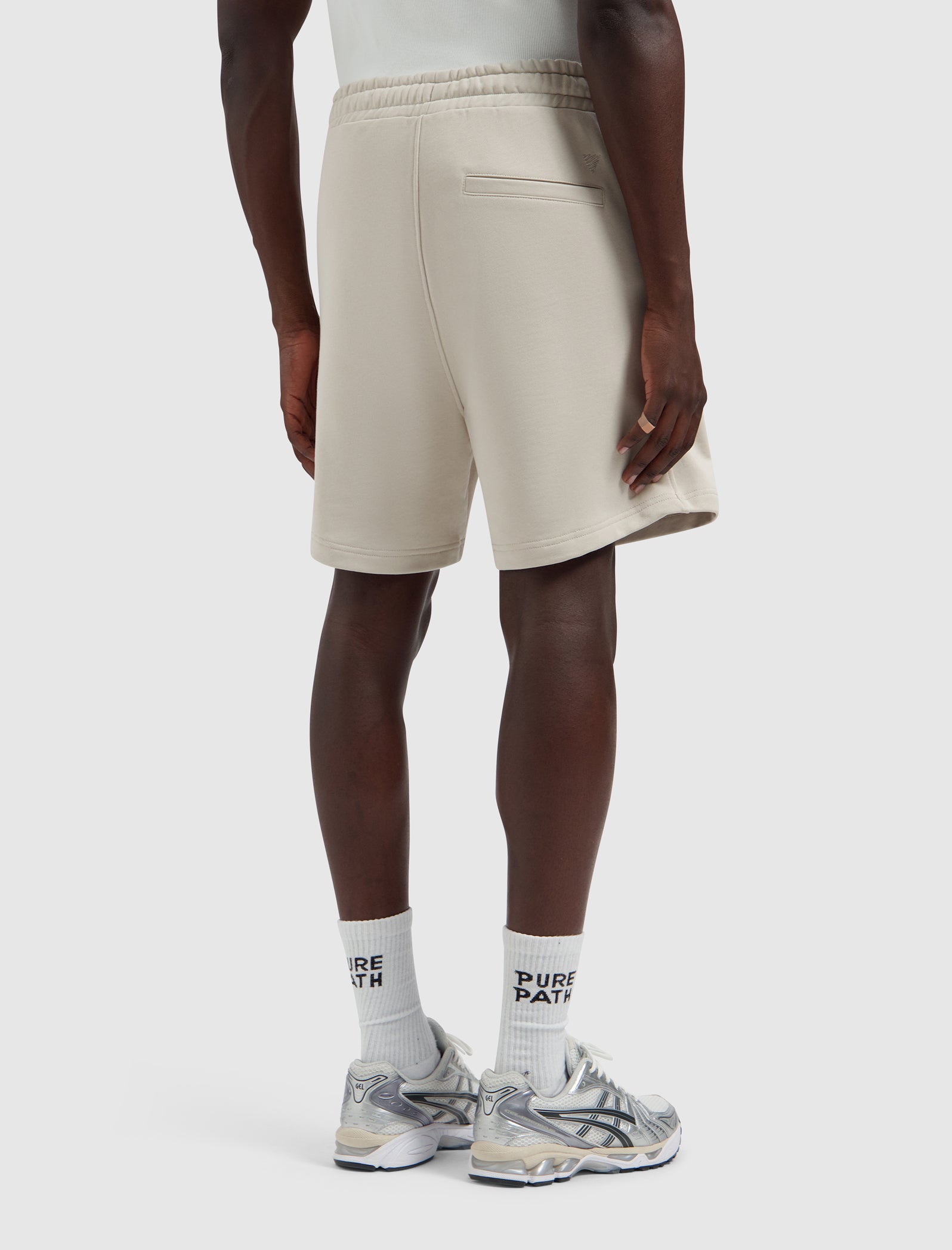 PURE PATH EMBLEM BADGE SWEAT SHORT Sand
