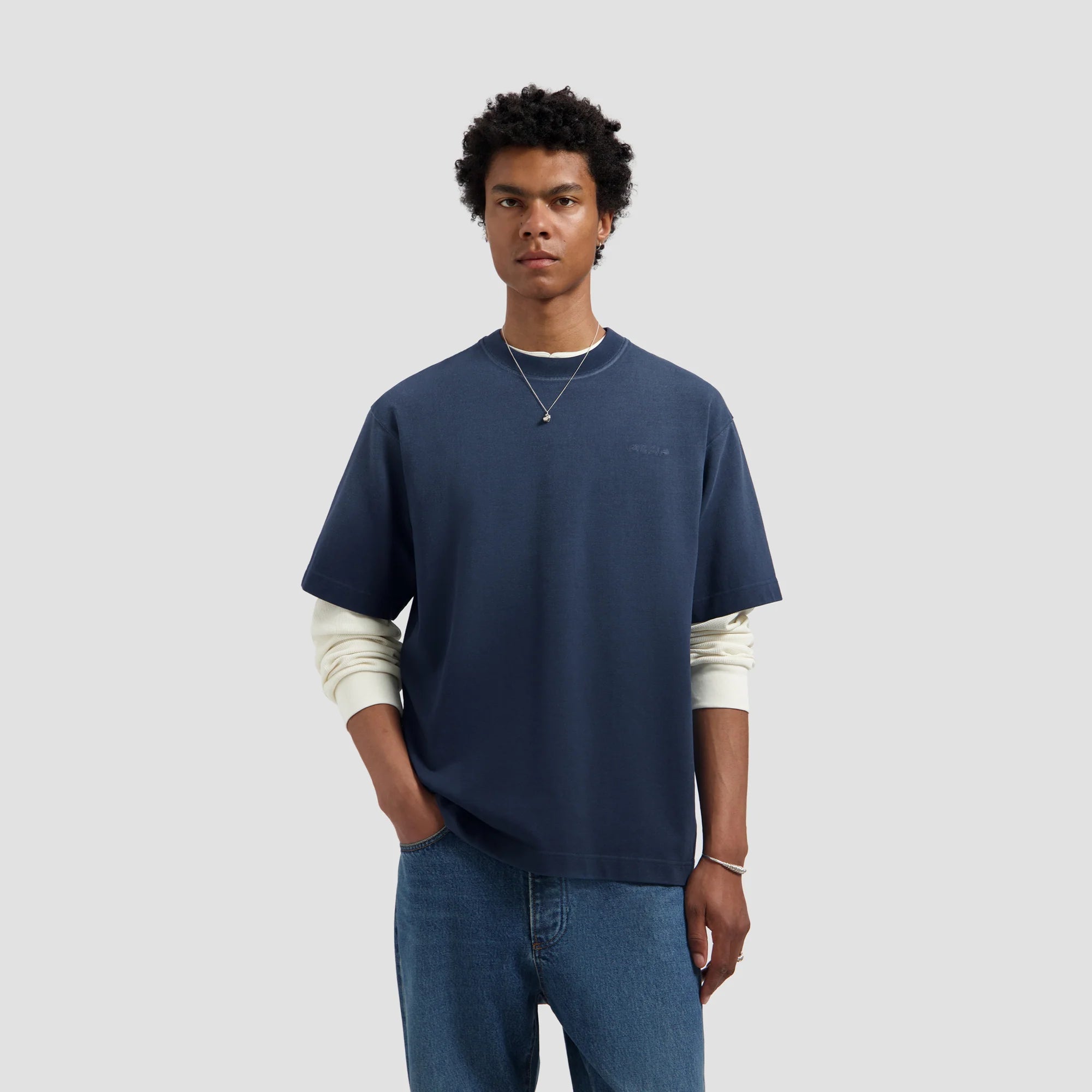 OLAF SPRAYED STUDIO TEE - NAVY