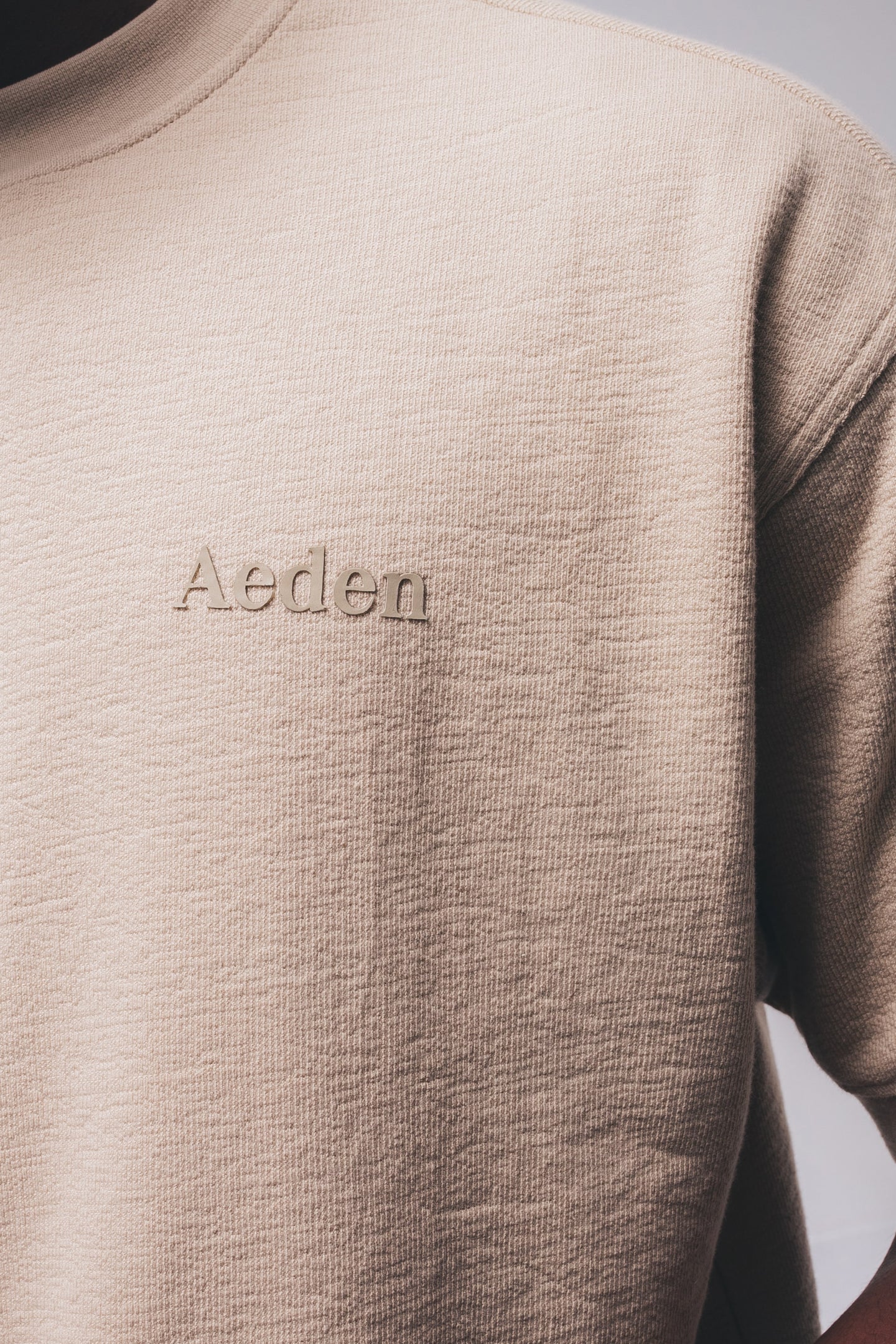 AEDEN JORDAN TEE | SAND