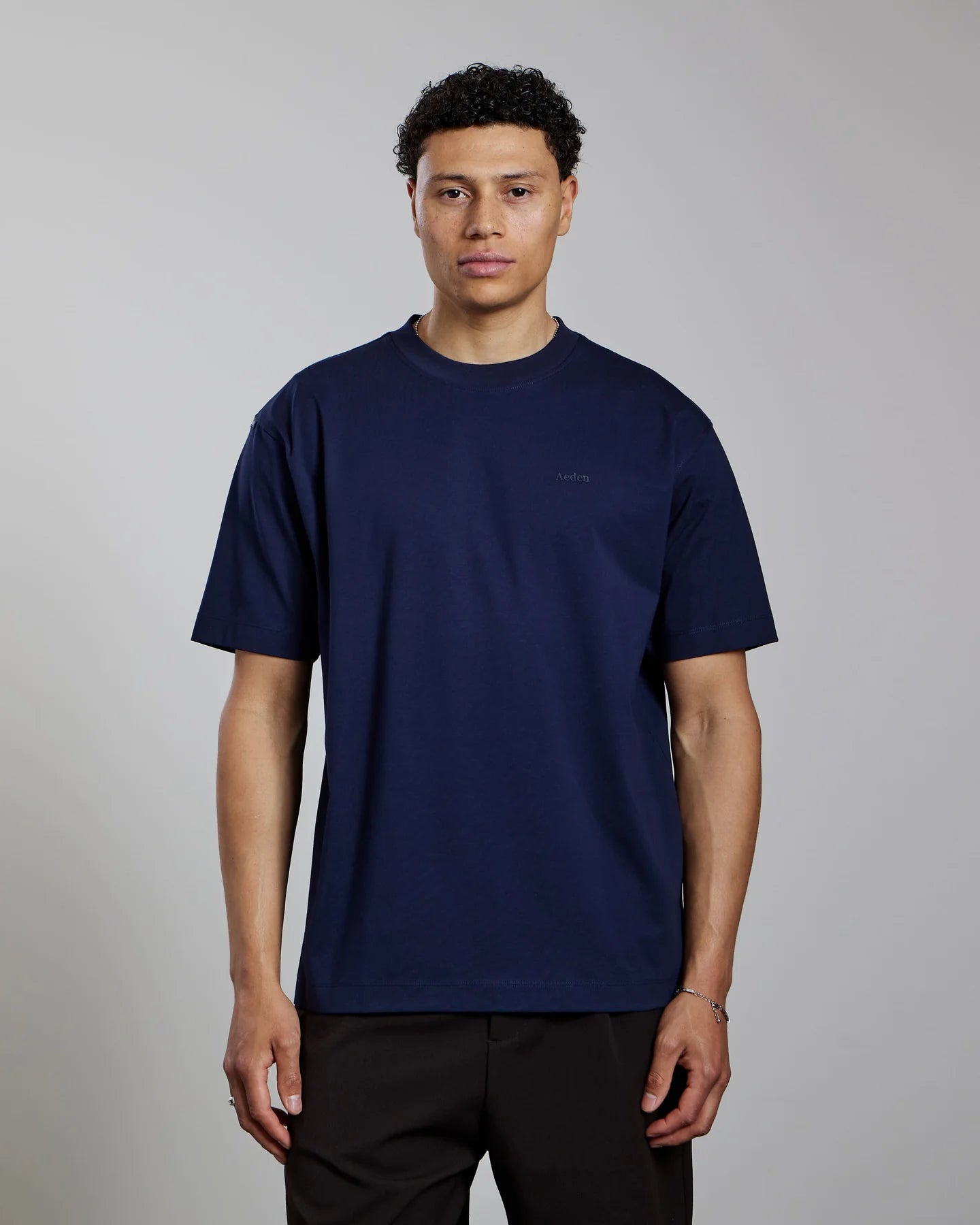 AEDEN LUCERIS TEE | DARK BLUE