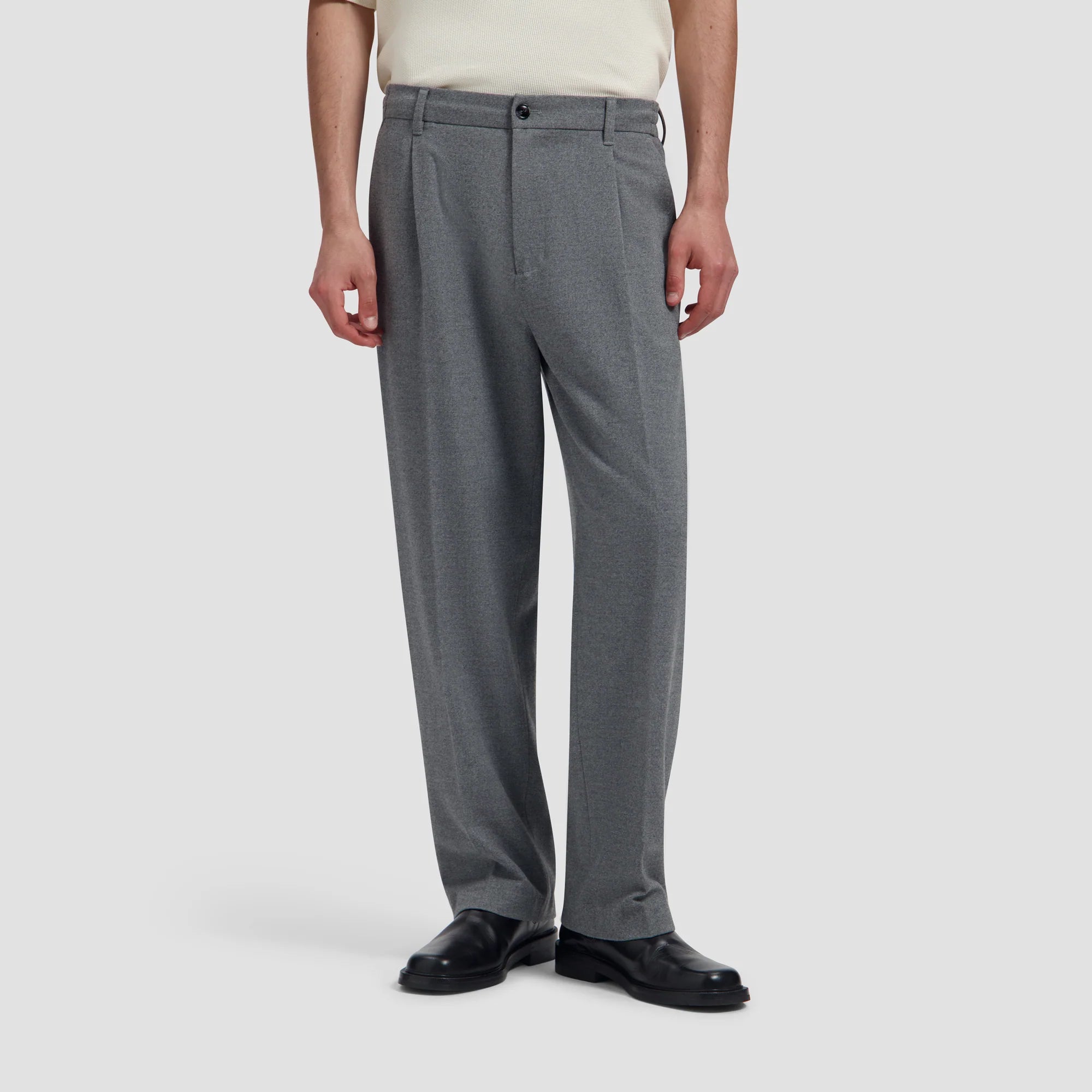 OLAF REGULAR PLEATED PANT - SHARKSKIN