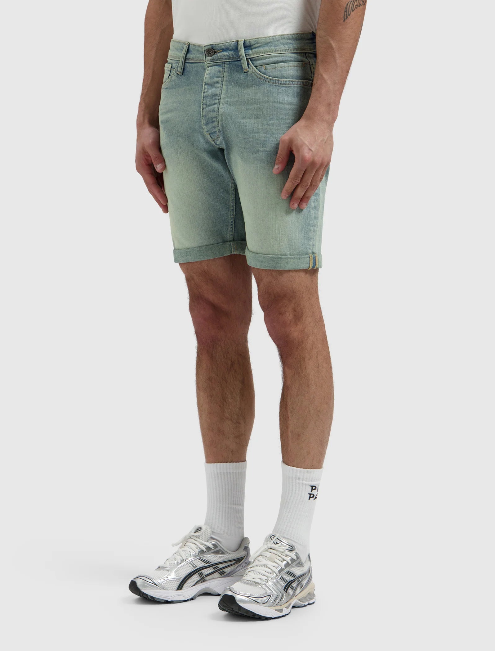 THE MILES SLIM FIT SHORT W1621