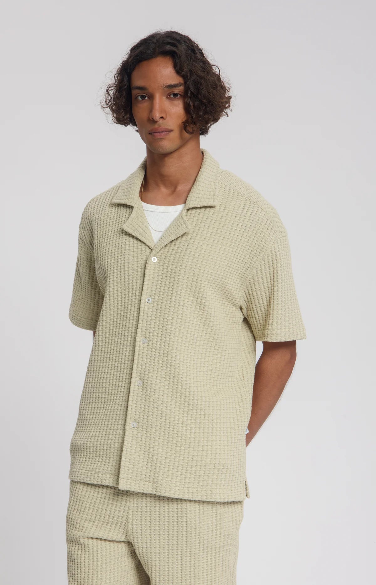 LAW OF THE SEA FLOWEN STRUCTURED RESORT SHIRT