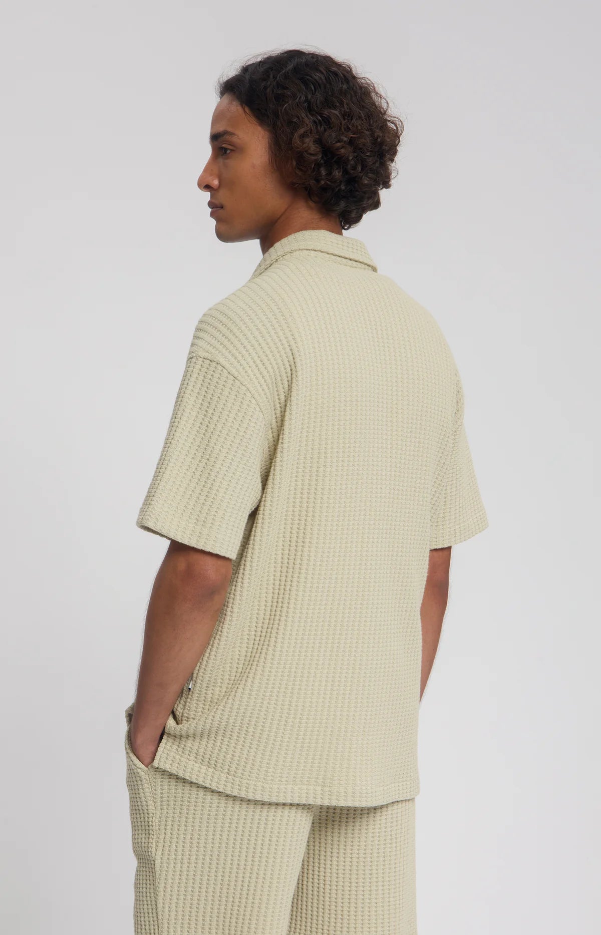 LAW OF THE SEA FLOWEN STRUCTURED RESORT SHIRT