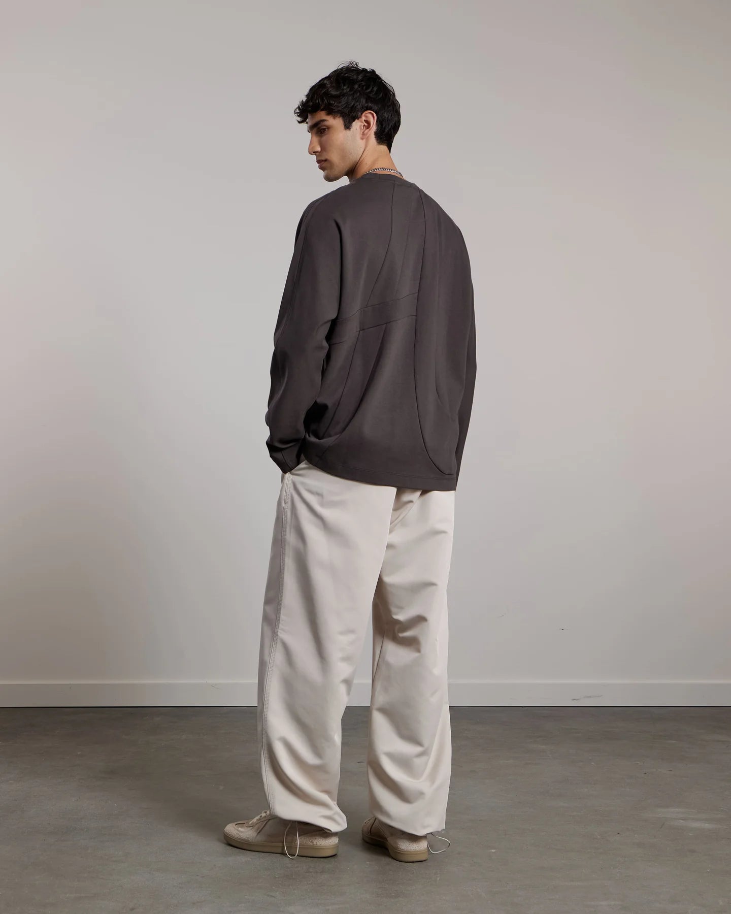 AEDEN SOLON LONG-SLEEVE TEE | RAVEN