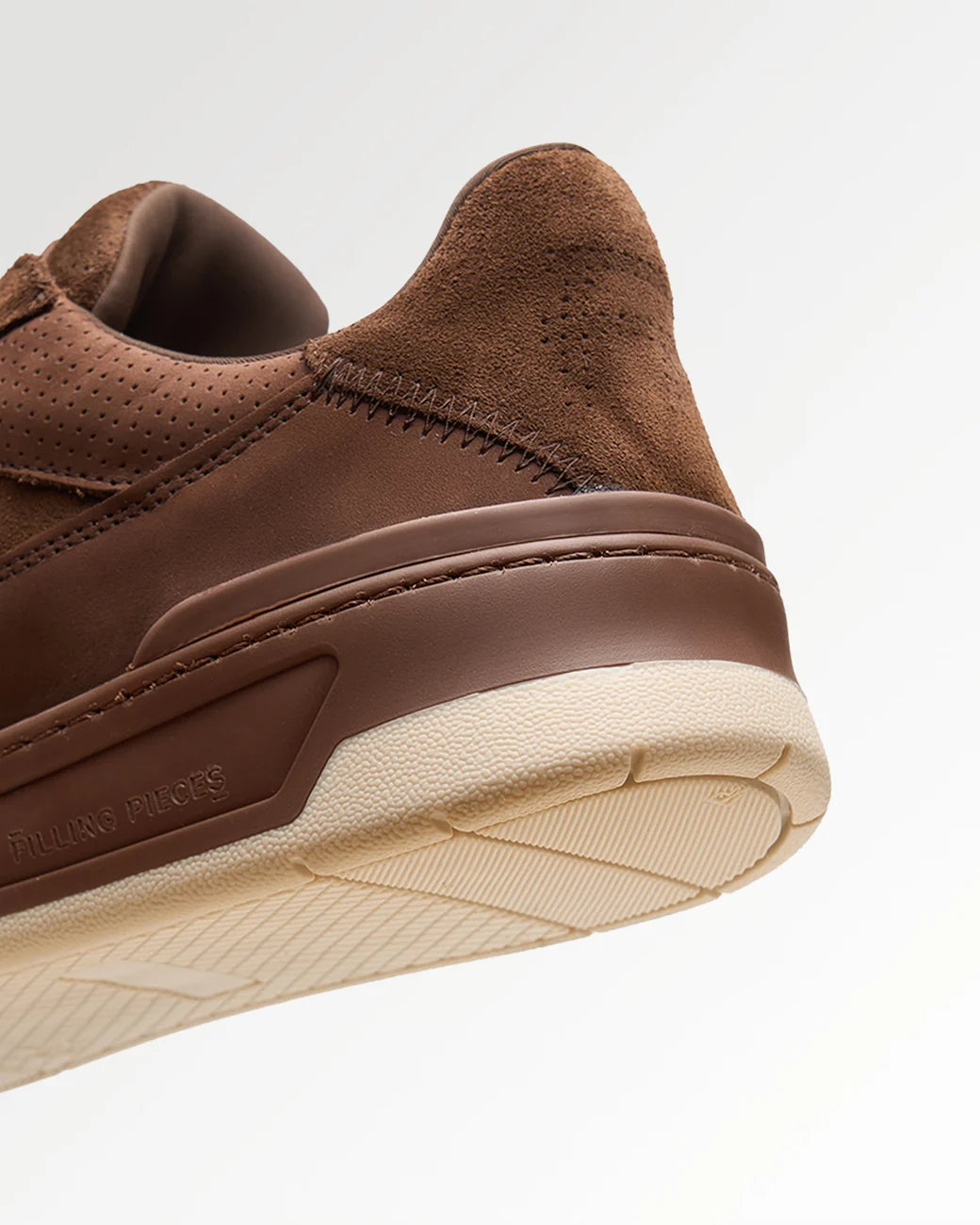 FILLING PIECES Cruiser Suede Chocolate