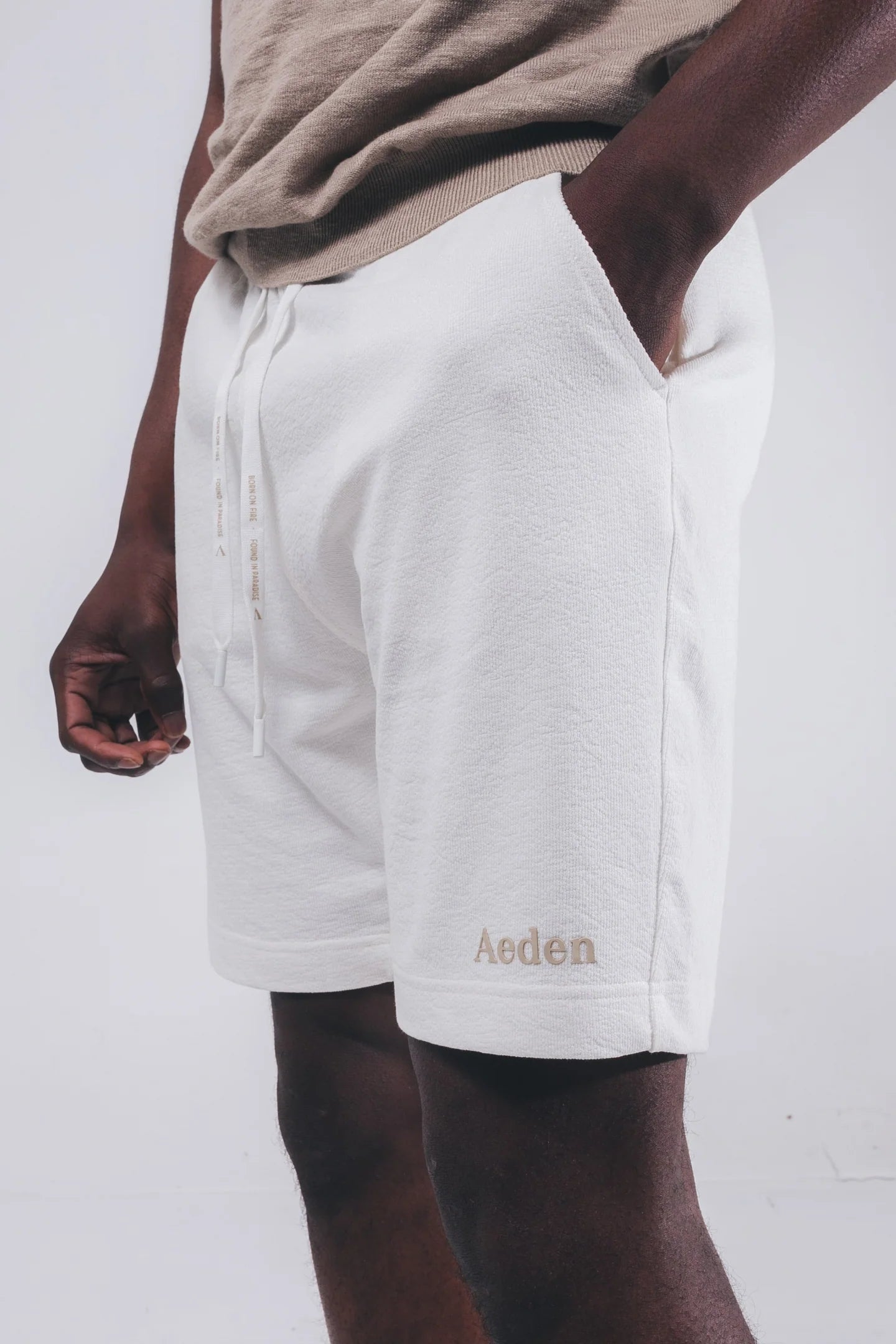 AEDEN JIMMY SHORTS | OFF WHITE