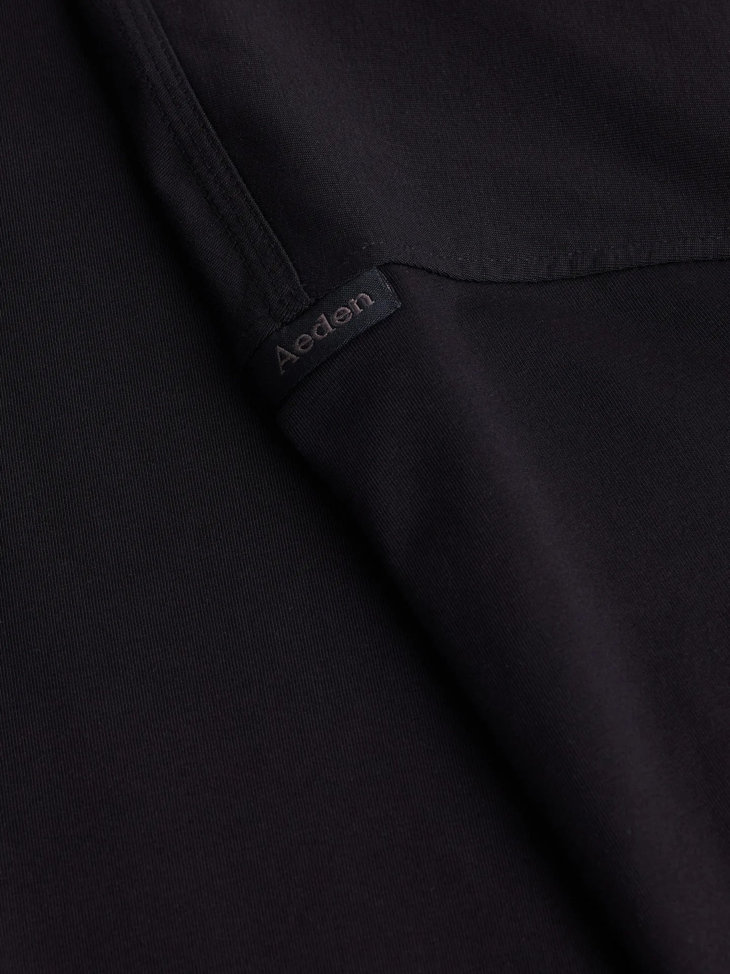 FOREO TEE | DEEP BLACK