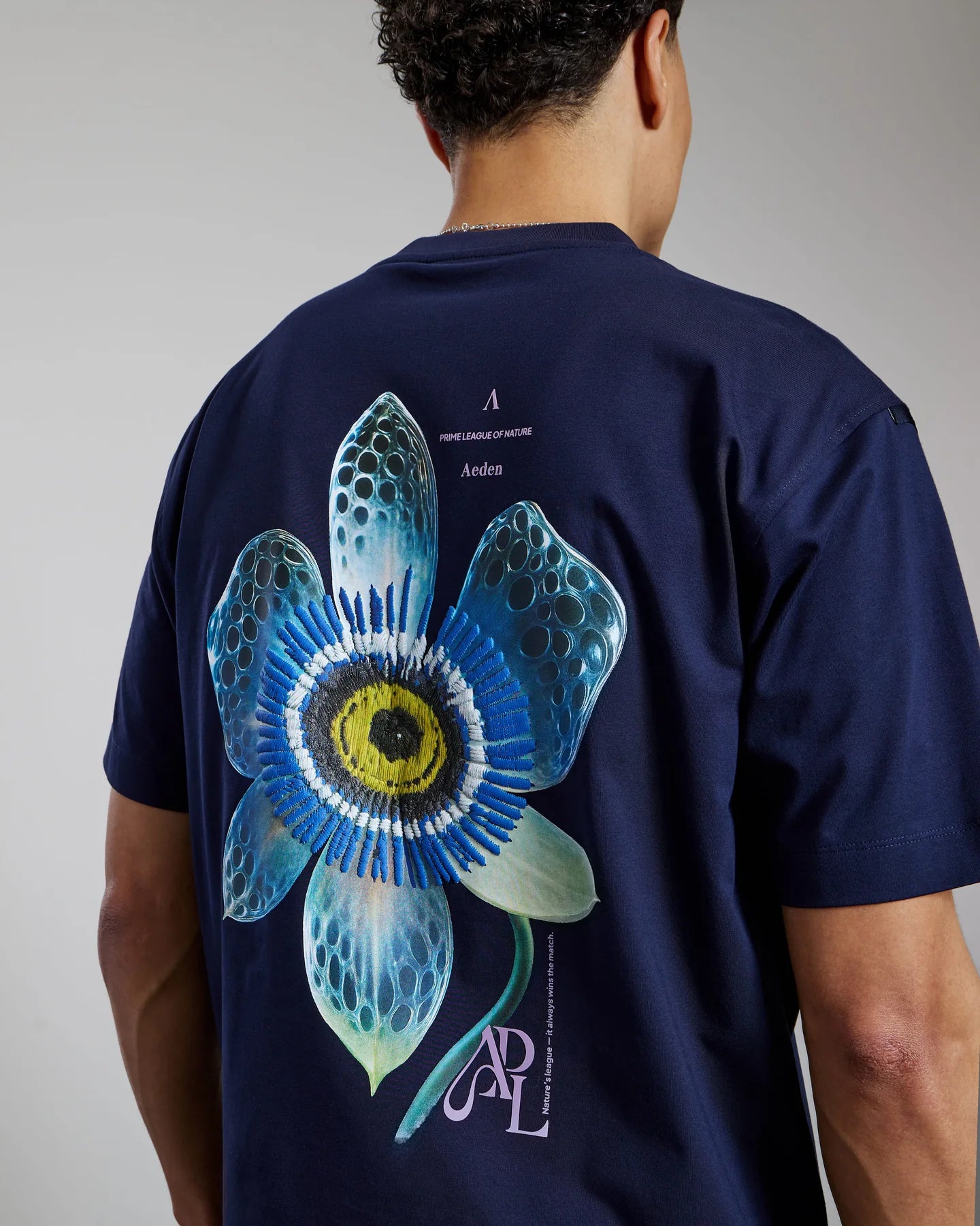 AEDEN LUCERIS TEE | DARK BLUE