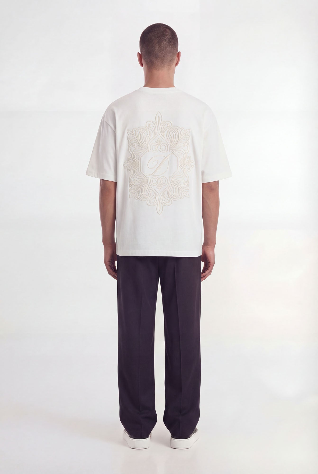 DON’T WASTE CULTURE Umeka T-shirt Off-White