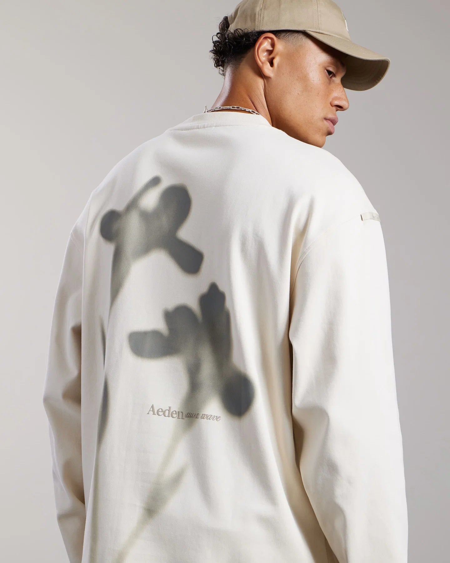 AEDEN TOINE LONG-SLEEVE TEE | WHITE CAP GREY