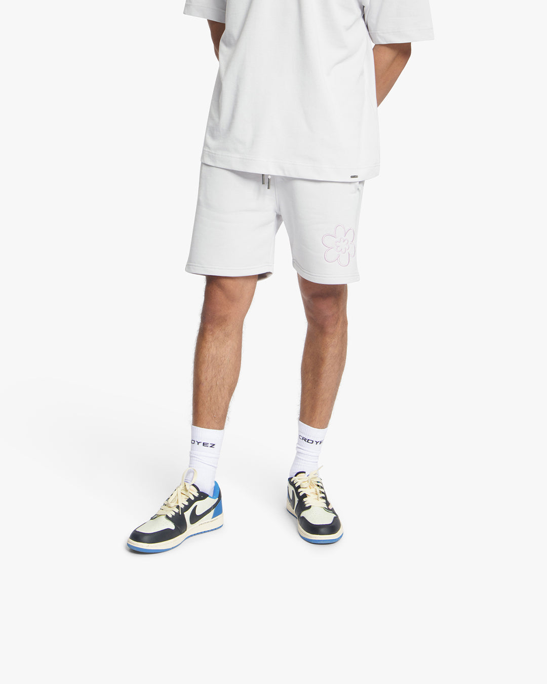 Croyez Contour De La Fleur Shorts | Light Grey