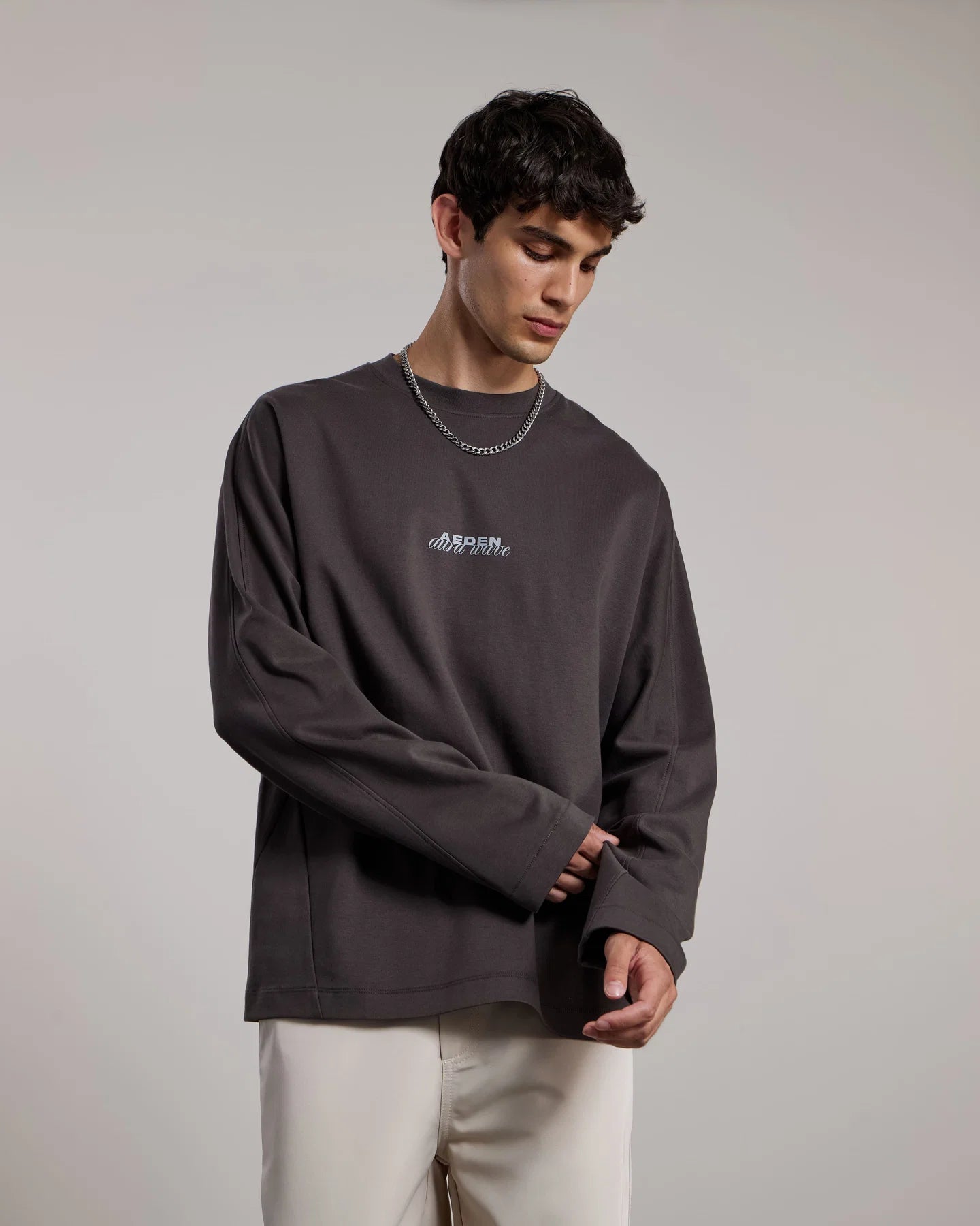 AEDEN SOLON LONG-SLEEVE TEE | RAVEN