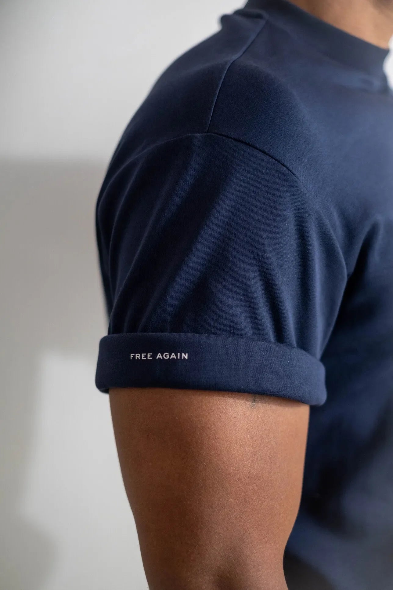 CLUB 24 TEE Navy