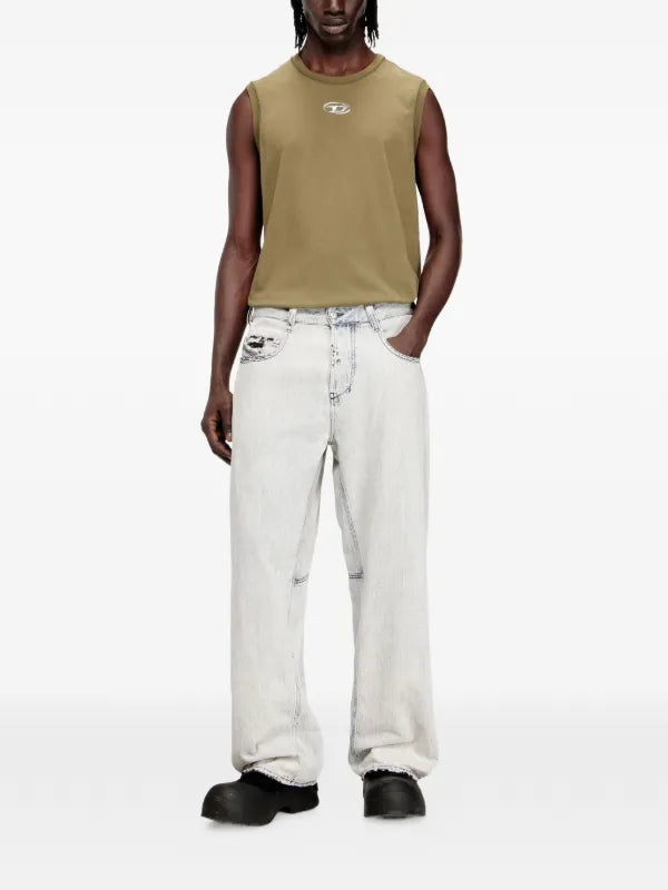 DIESEL RELAXED FIT MID WAIST D-ENIM-M