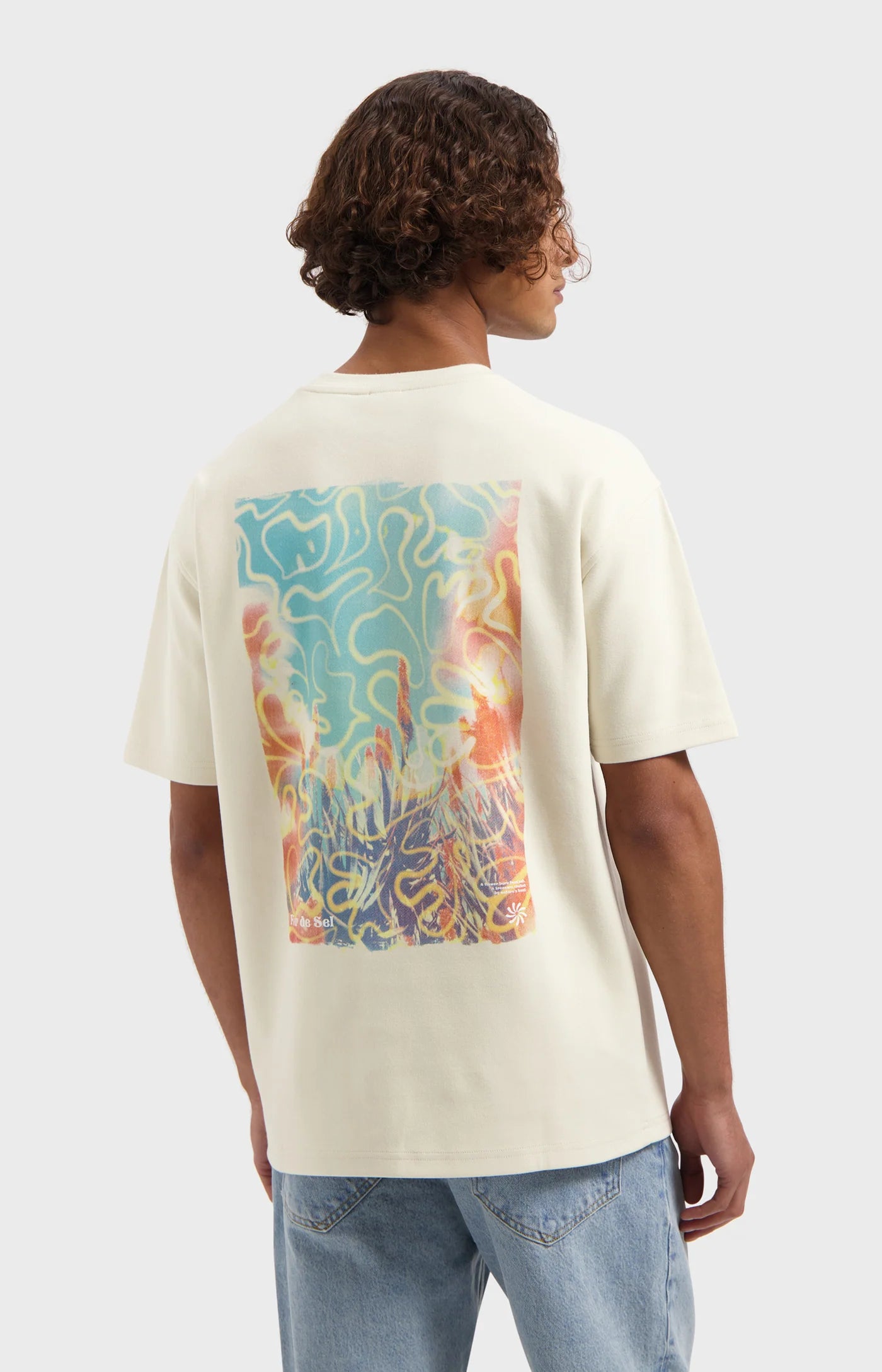 LAW OF THE SEA DAYDREAM ARTWORK T-SHIRT Almond Milk