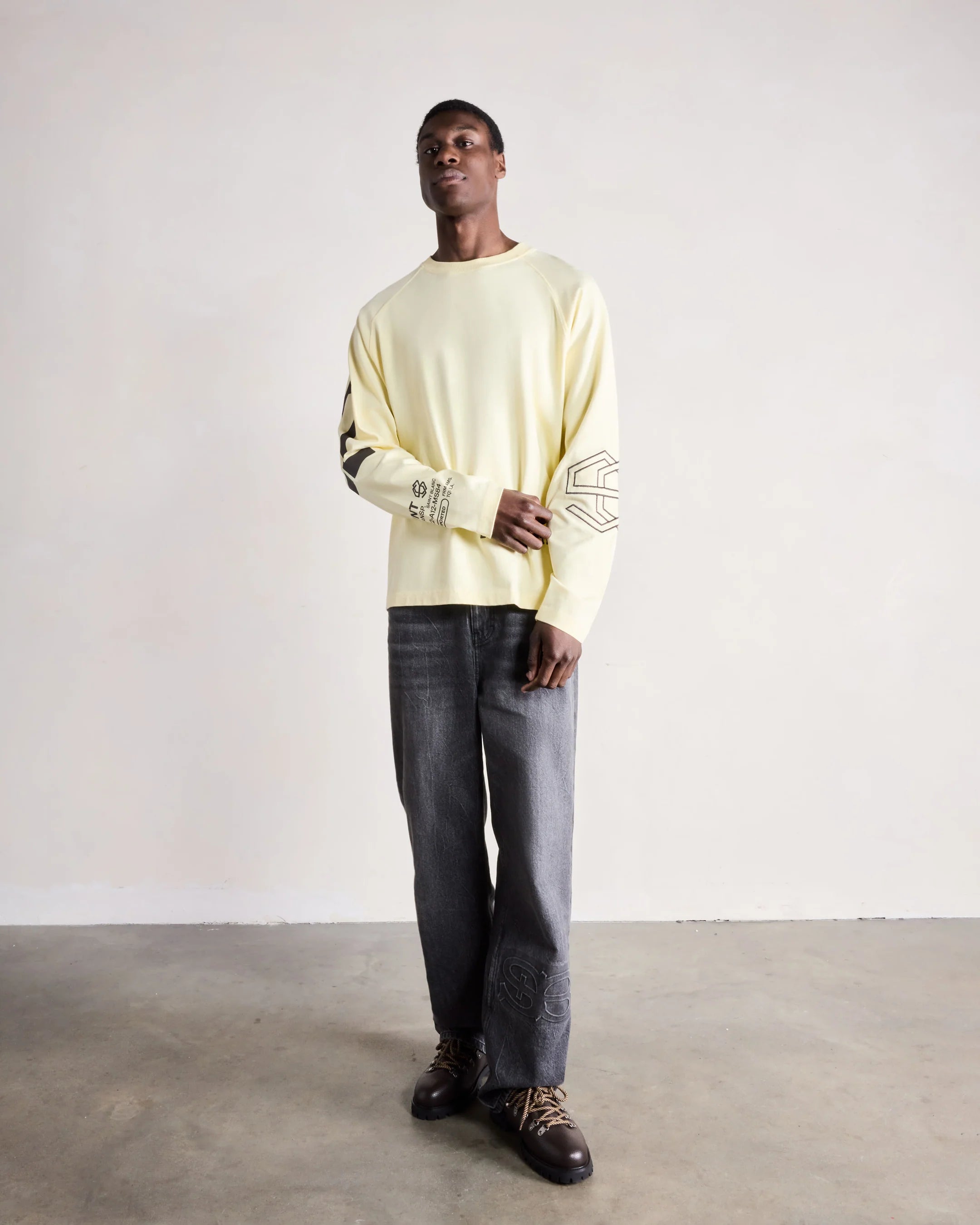 SAINT BLANC MULTI LOGO RAGLAN LONGSHIRT Yellow