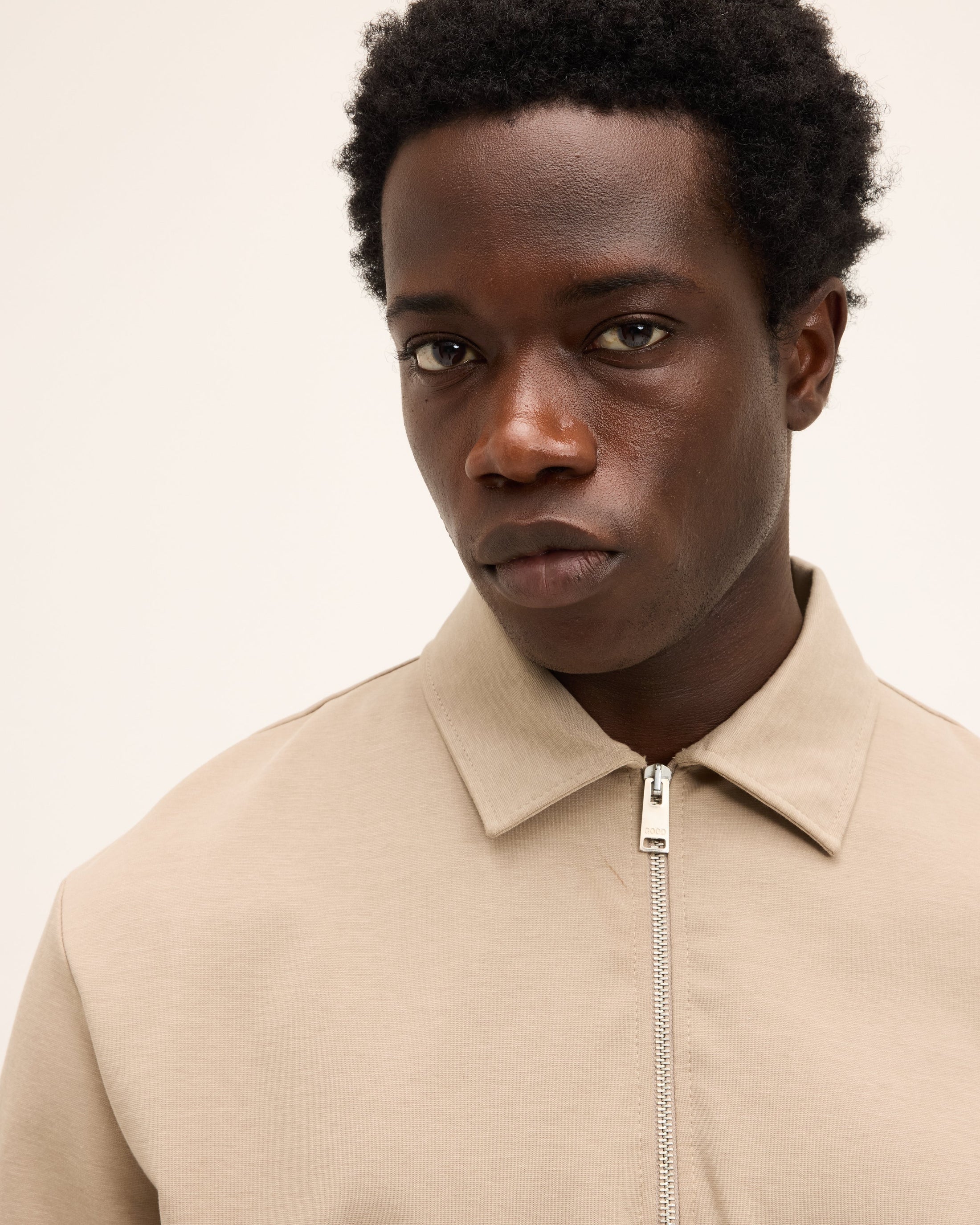 GOOD PEOPLE Post Zipper Polo Beige