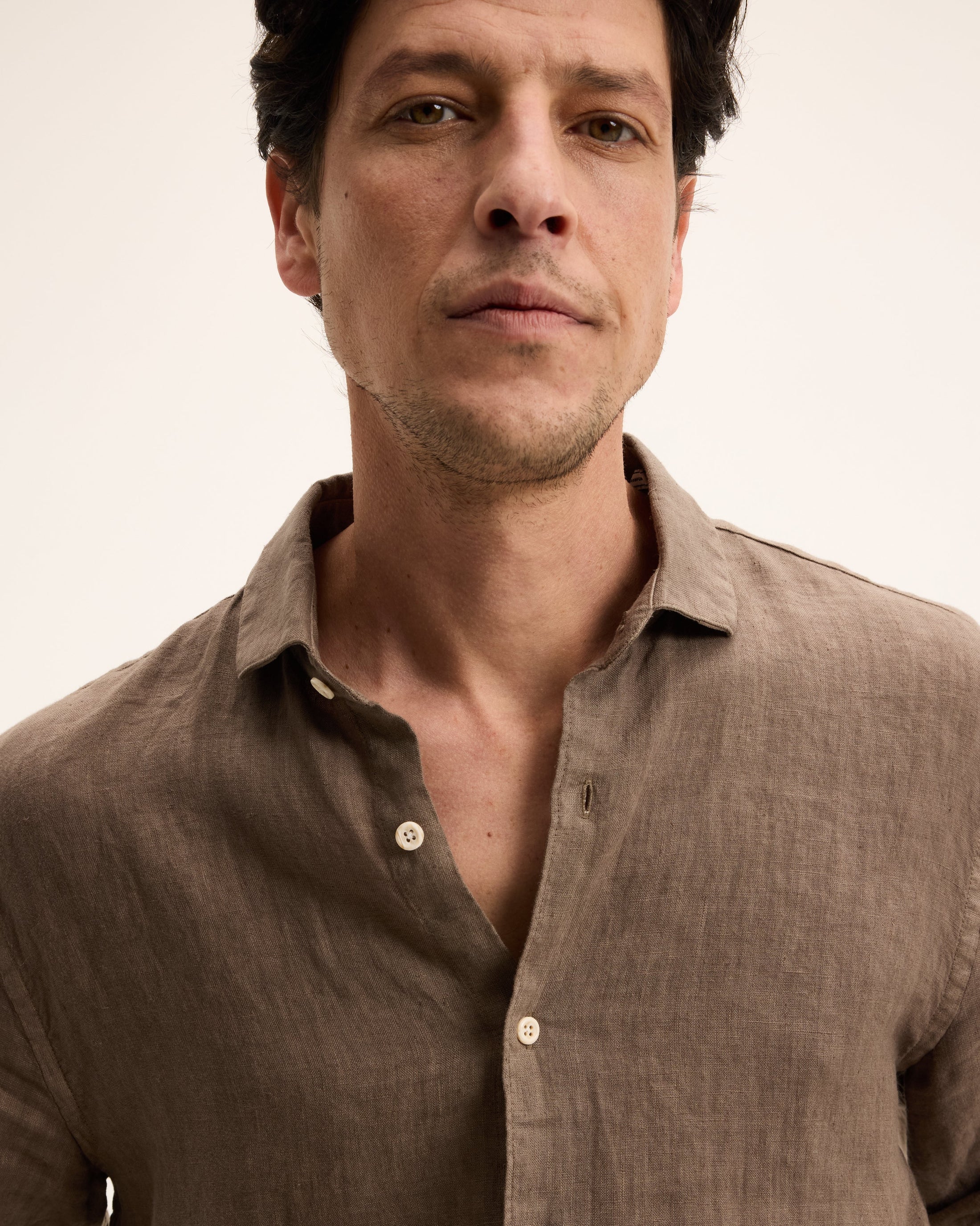 GOOD PEOPLE Soho Linen Garment Dye Shirt Earth