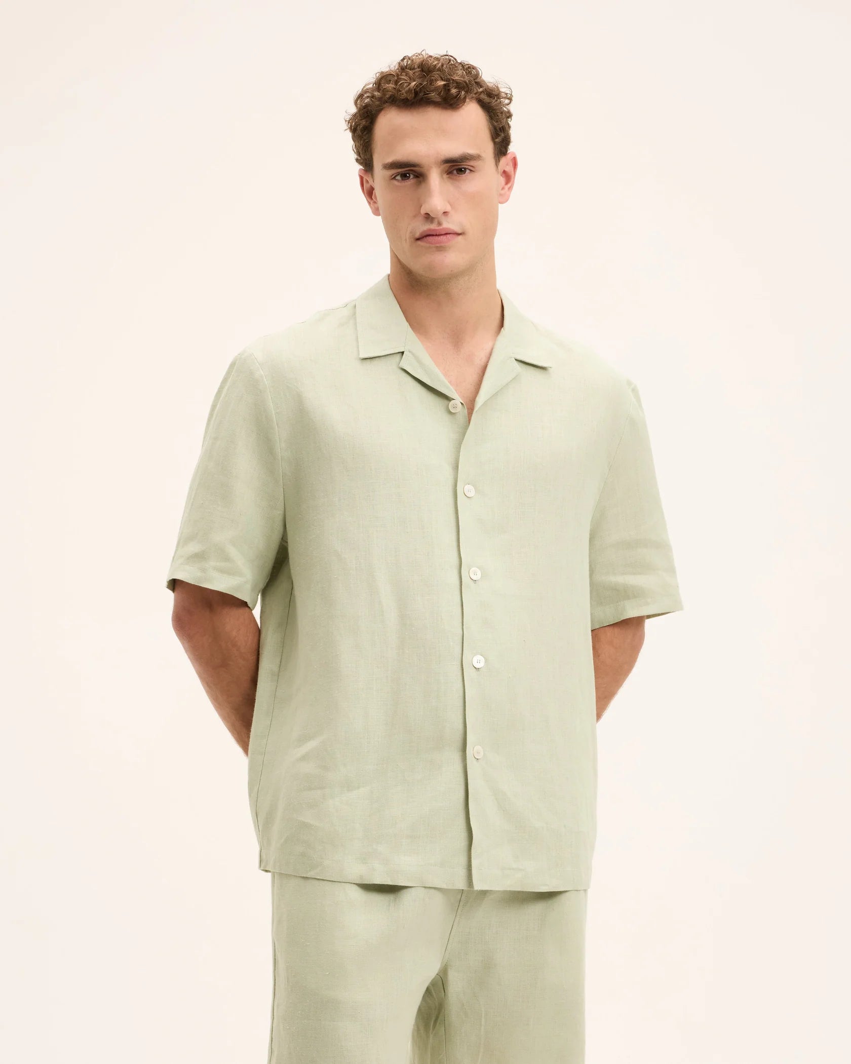 GOODPEOPLE SOOF SHORT SLEEVED LINEN SHIRT Forest Green