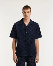 Afbeelding in Gallery-weergave laden, DENHAM BOWLING SHIRT INDIGO JACQUARD - Dark Blue