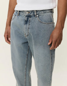 LES DEUX Ryder Washed Denim Pants Light Indigo Wash