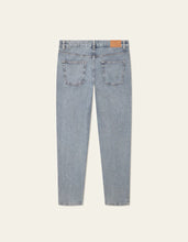 Afbeelding in Gallery-weergave laden, LES DEUX Ryder Washed Denim Pants Light Indigo Wash