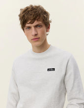 Afbeelding in Gallery-weergave laden, LES DEUX Patch Sweatshirt Snow Melange