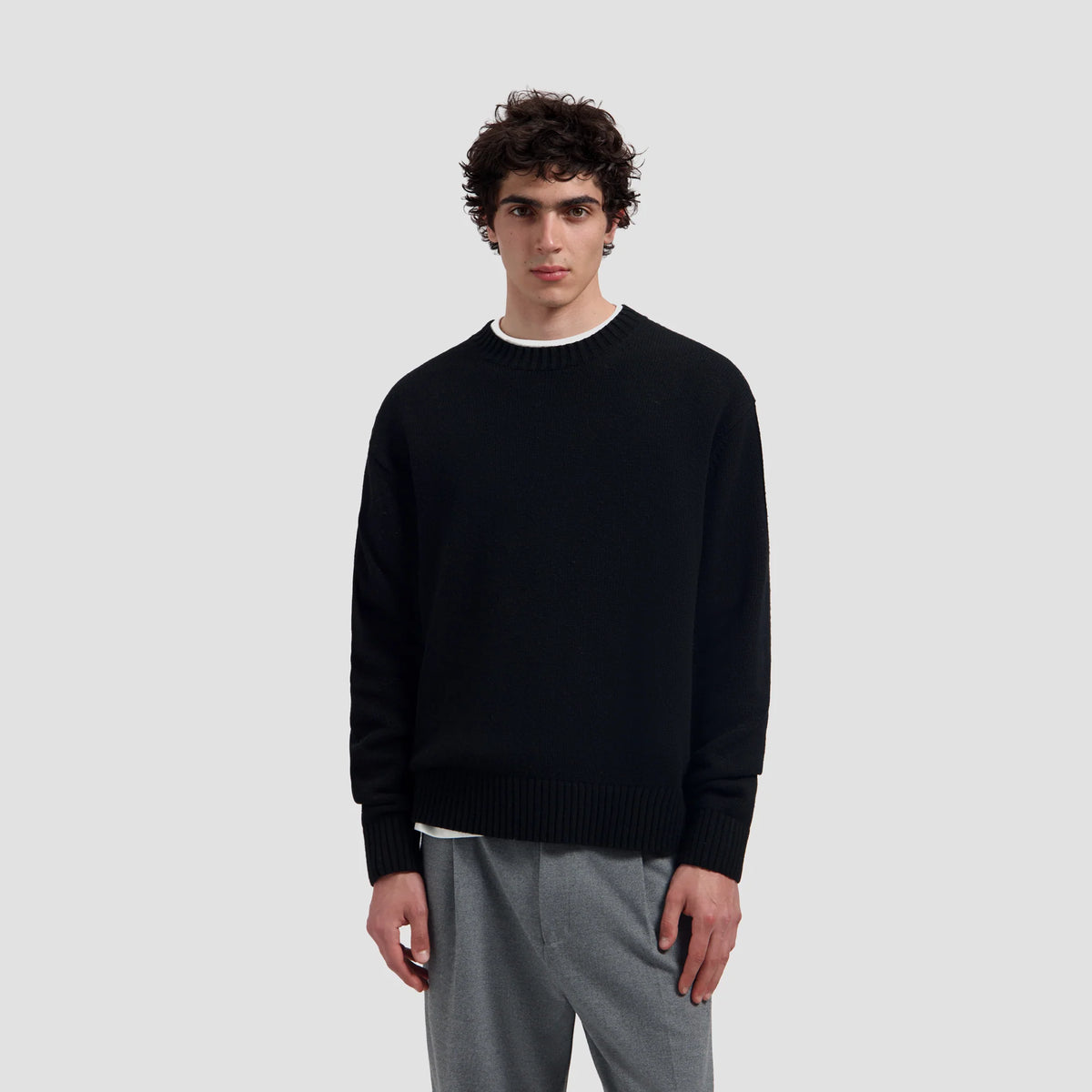 OLAF ESSENTIAL KNITTED CREWNECK Black