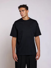 Afbeelding in Gallery-weergave laden, AEDEN MOURINO TEE | Black