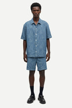 Afbeelding in Gallery-weergave laden, SAMSOE SAMSOE SAAYO X SHIRT 15240 Washed Denim