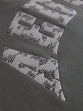 Afbeelding in Gallery-weergave laden, AEDEN HENRI SWEATER | DARK SHADOW