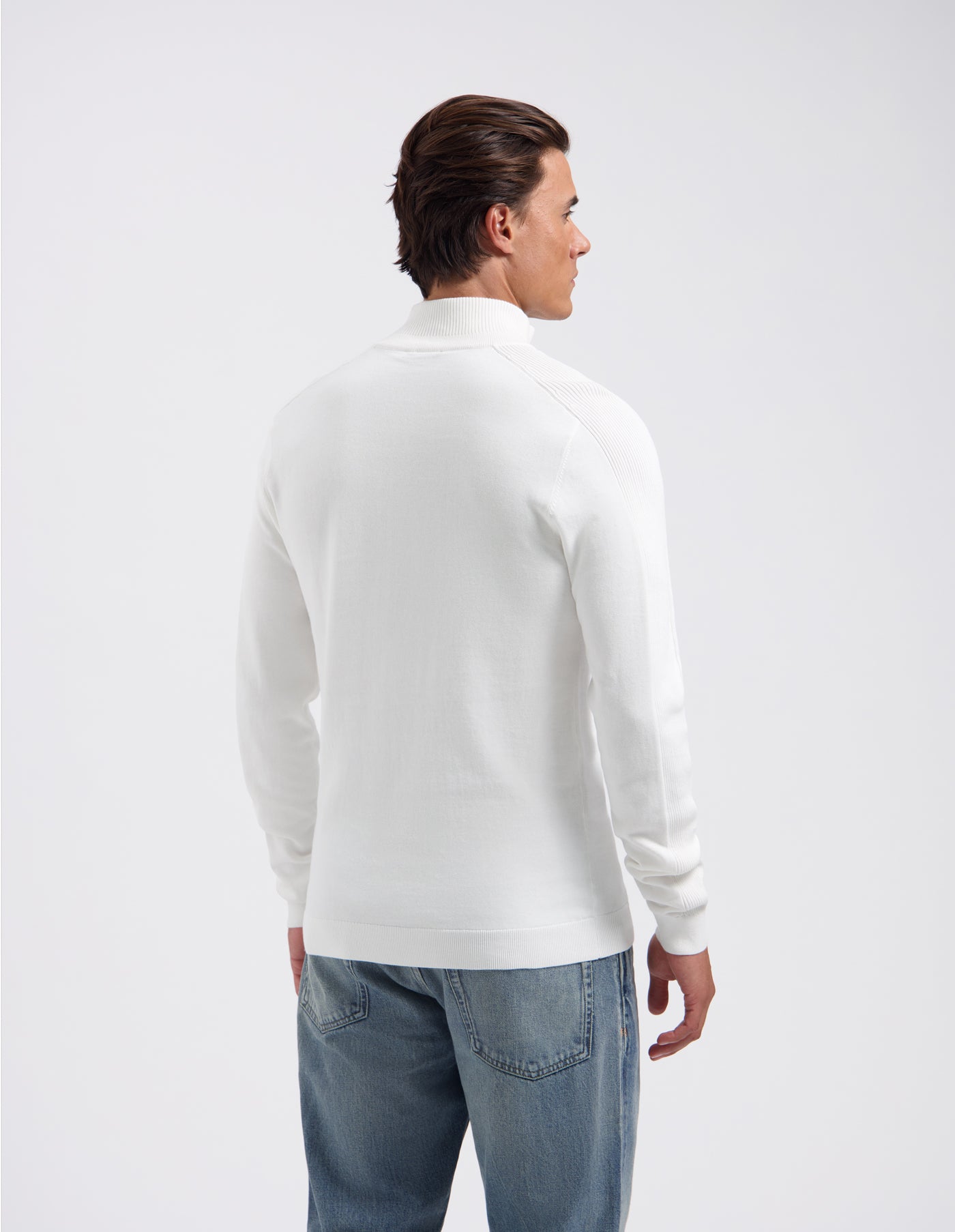 SAINT STEVE ELWIN-S White