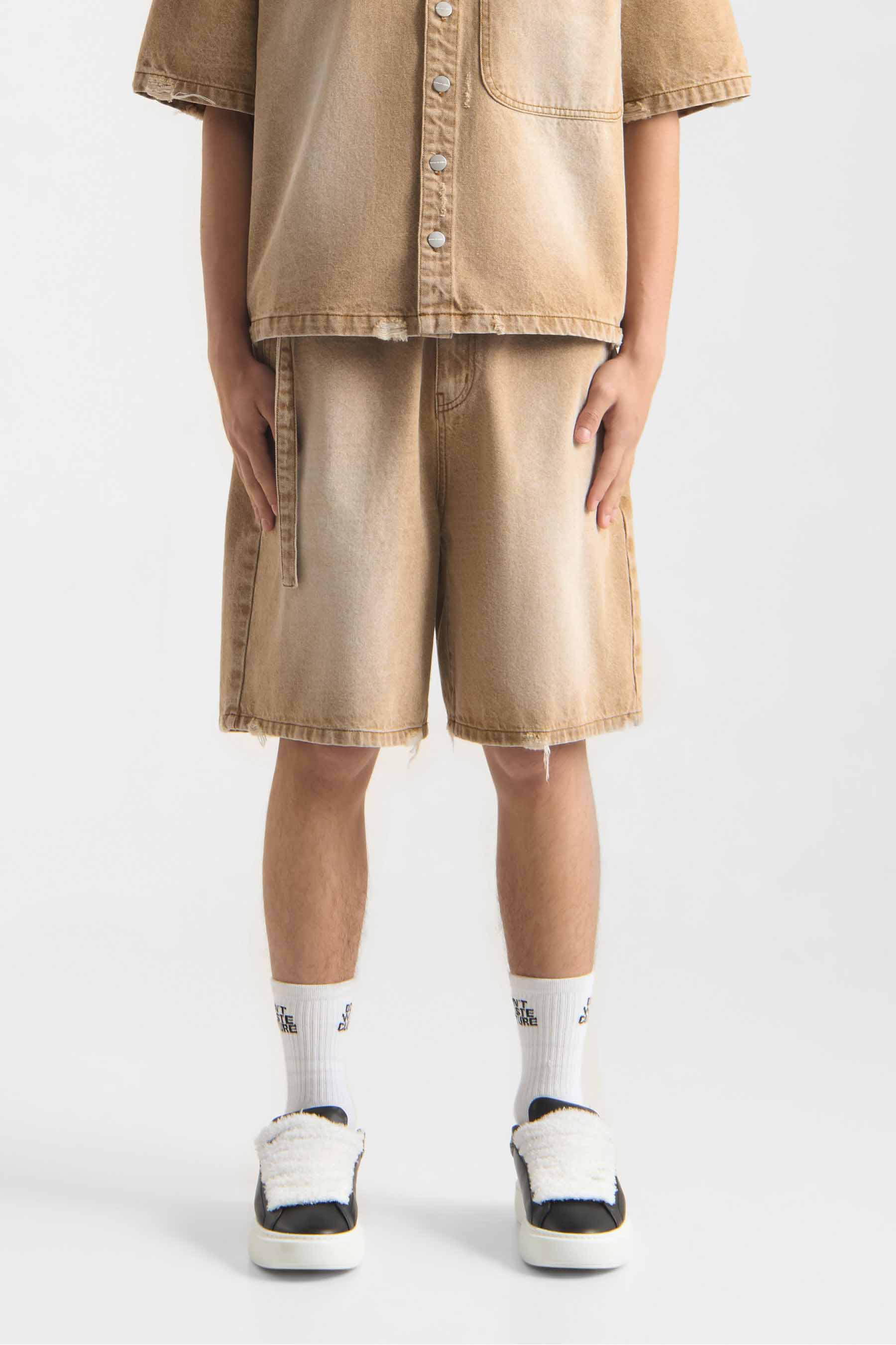 DON’T WASTE CULTURE Florayne Shorts Veown