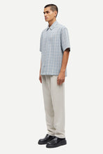 Afbeelding in Gallery-weergave laden, SAMSOE SAMSOE SAAYO X SHIRT 15433 Gray Dawn