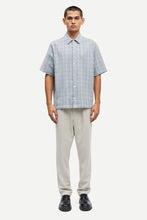 Afbeelding in Gallery-weergave laden, SAMSOE SAMSOE SAAYO X SHIRT 15433 Gray Dawn