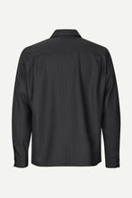 Afbeelding in Gallery-weergave laden, SAMSOE SAMSOE SADAMON GO OVERSHIRT 15844 Black Pinstripe