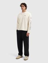 Afbeelding in Gallery-weergave laden, PURE PATH ESSENCE OF LIFE LONGSLEEVE T-SHIRT Ecru