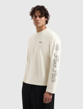 Afbeelding in Gallery-weergave laden, PURE PATH ESSENCE OF LIFE LONGSLEEVE T-SHIRT Ecru