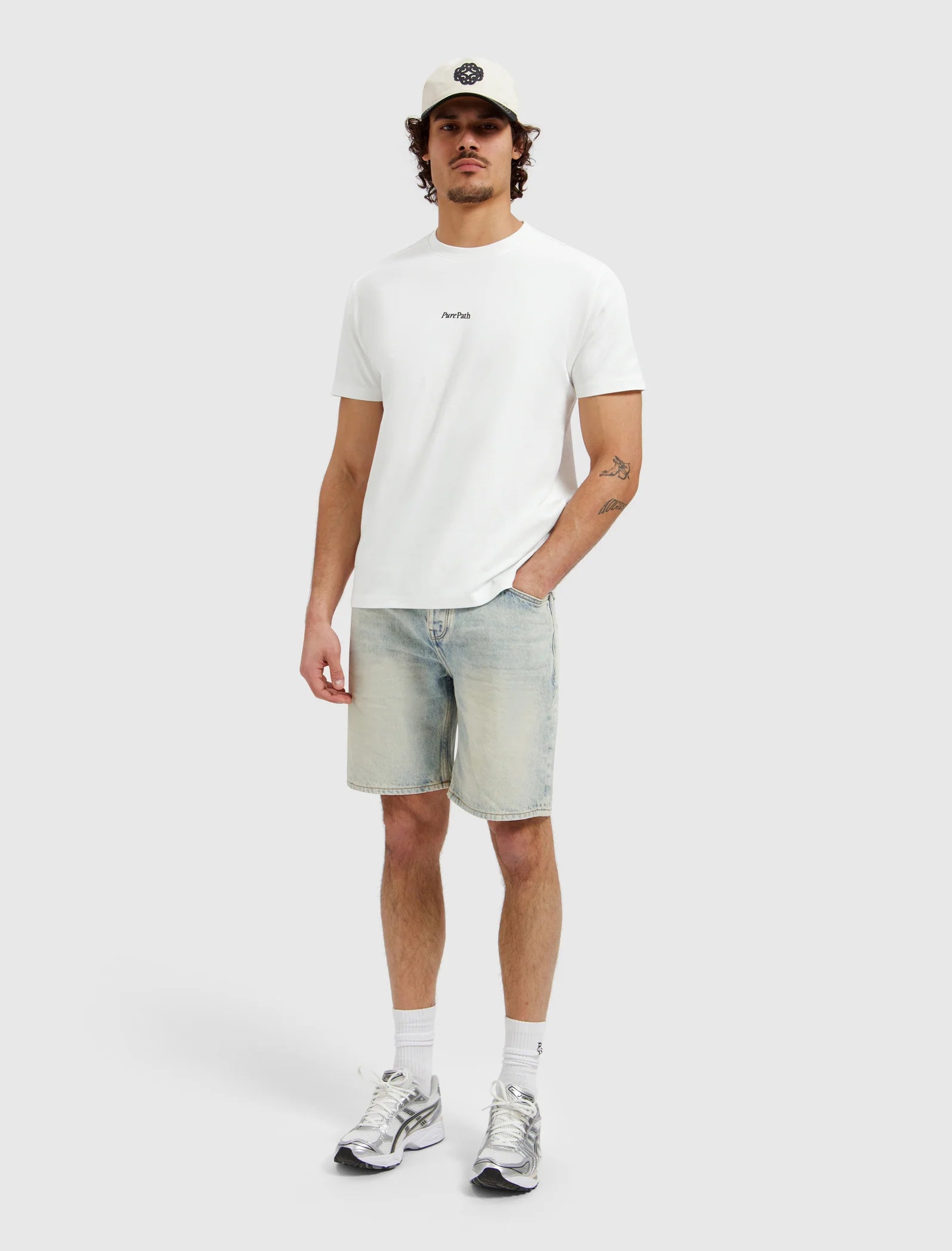 PURE PATH BOLD EMBLEM T-SHIRT Off White