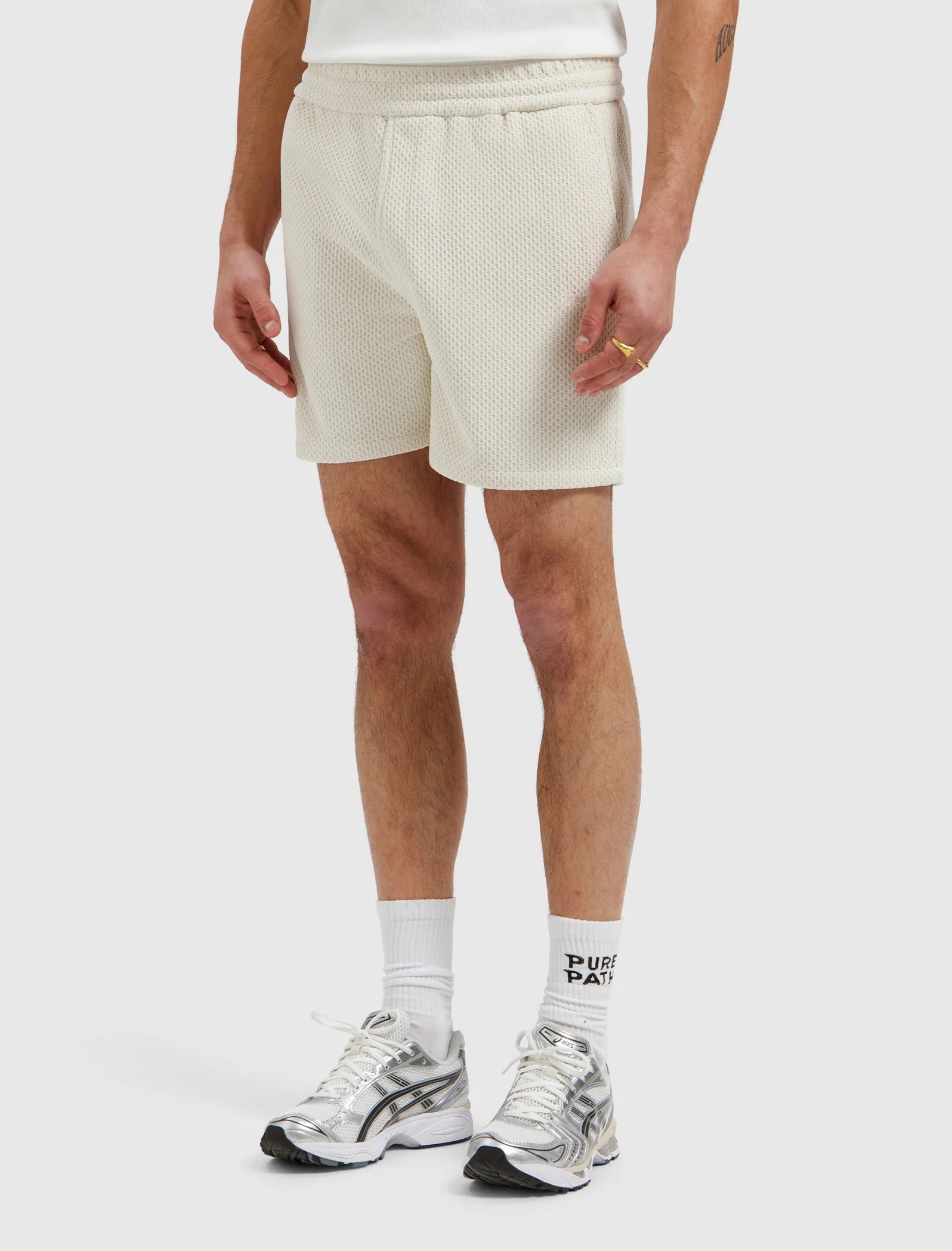 PURE PATH HONEYCOMB SHORTS Ecru