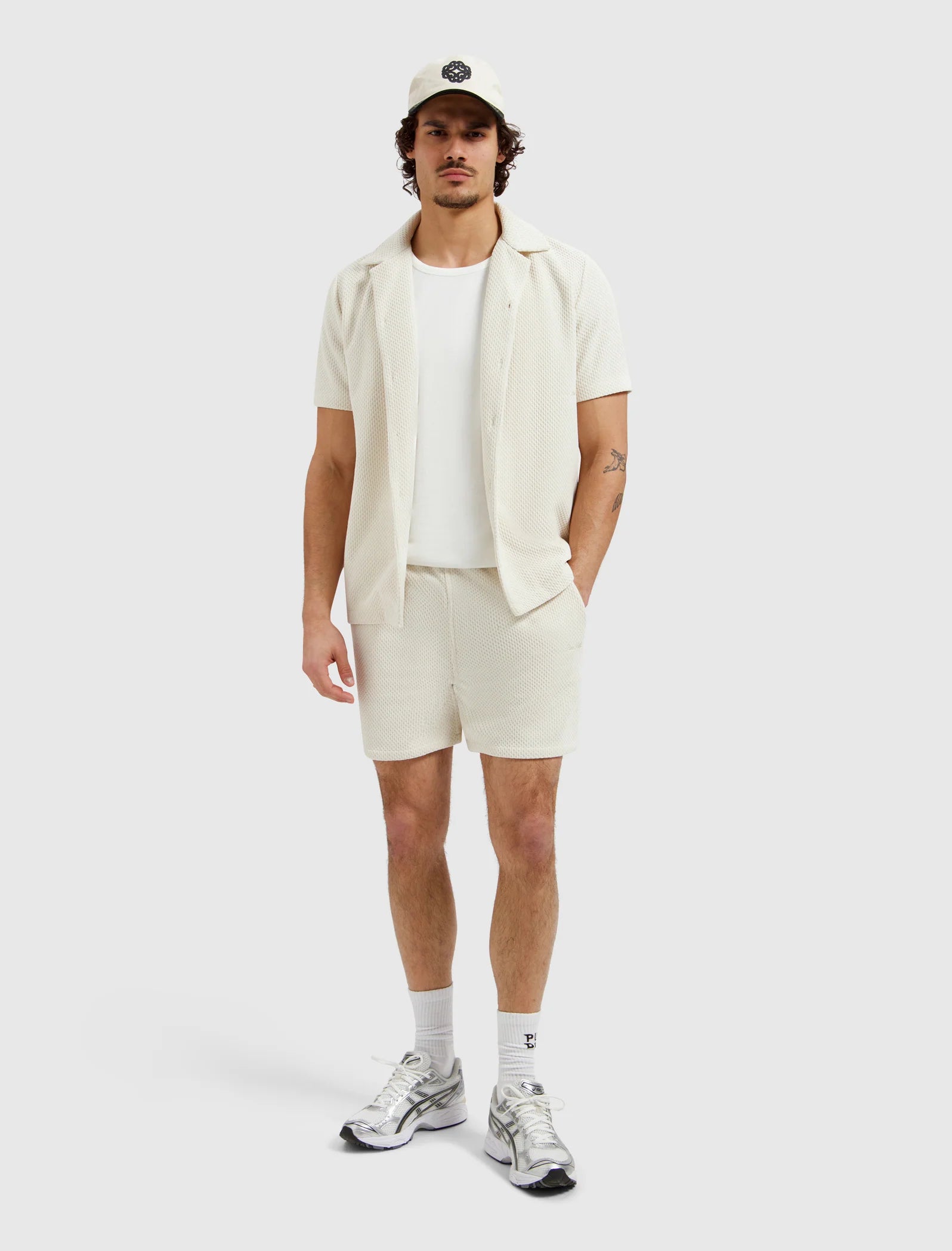 PURE PATH HONEYCOMB SHORTS Ecru