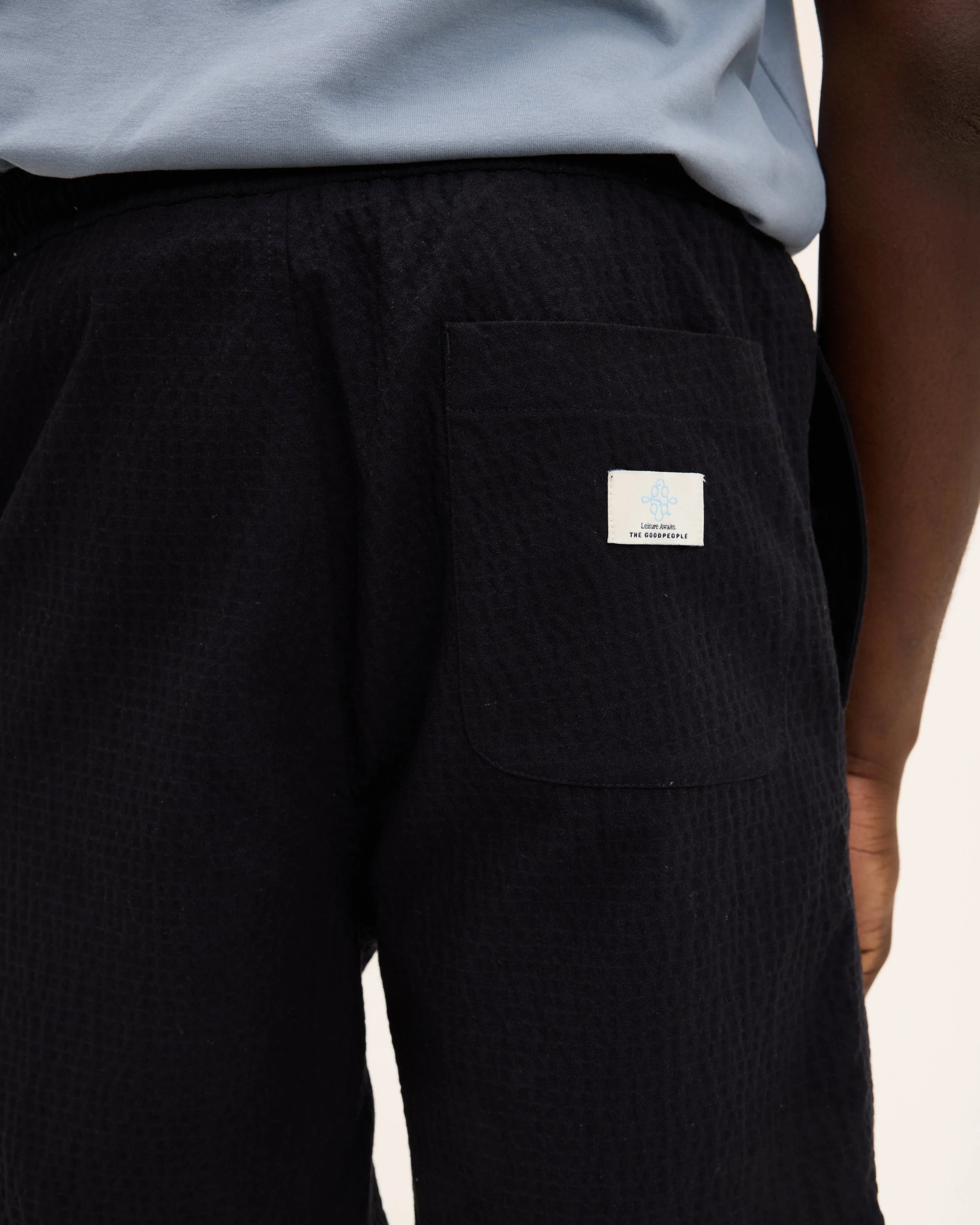 GOOD PEOPLE Hox Navy