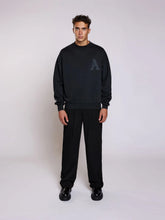 Afbeelding in Gallery-weergave laden, AEDEN WORTHY SWEATER | BLACK