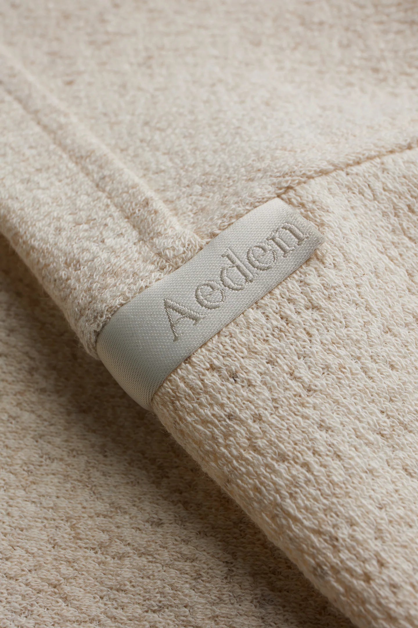 AEDEN GUZ POLO | SAND MEL